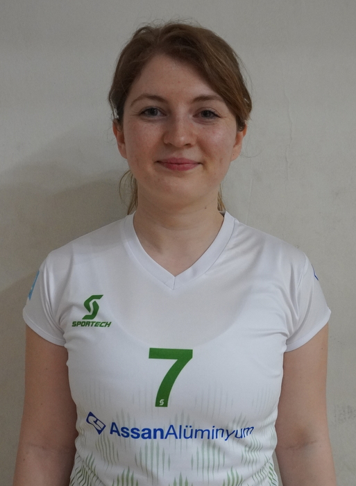 İrem Güngören
